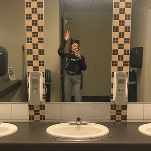 Meet your Posher, Sierra